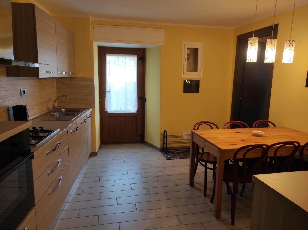 Casa Vacanze Da Ingrid & Max - Cir 39 - Saint-Christophe Kültér fotó