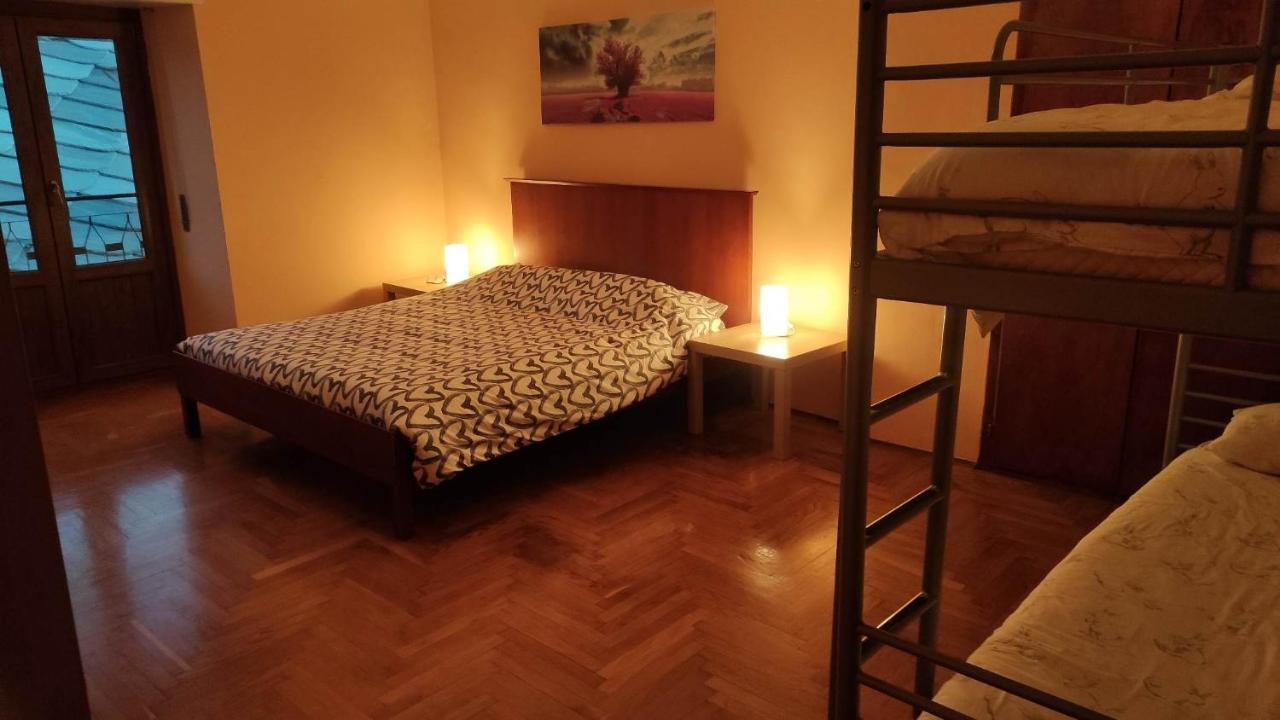 Casa Vacanze Da Ingrid & Max - Cir 39 - Saint-Christophe Kültér fotó